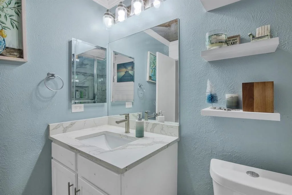Photo of 21214 Castlemont Lane