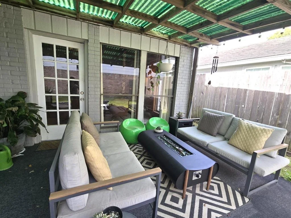 Photo of 2203 Dowling Drive