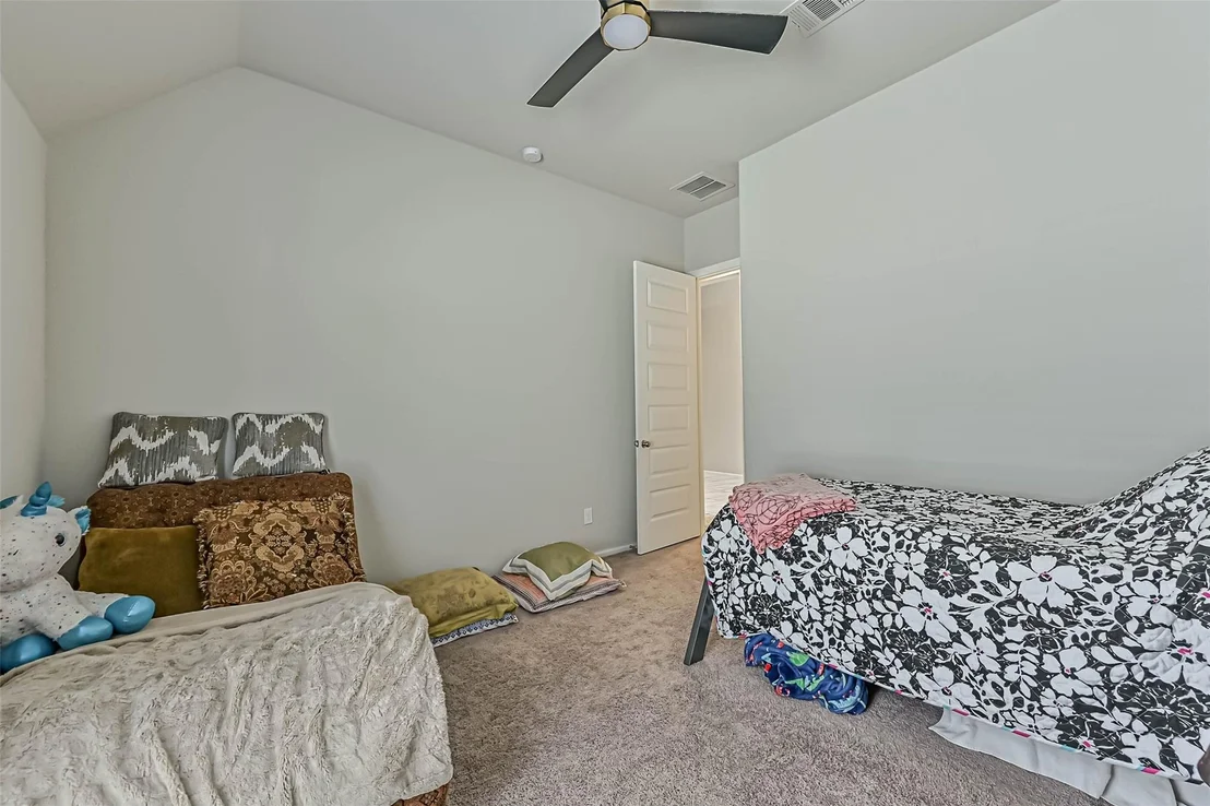 Photo of 5138 Walnut Grove Lane