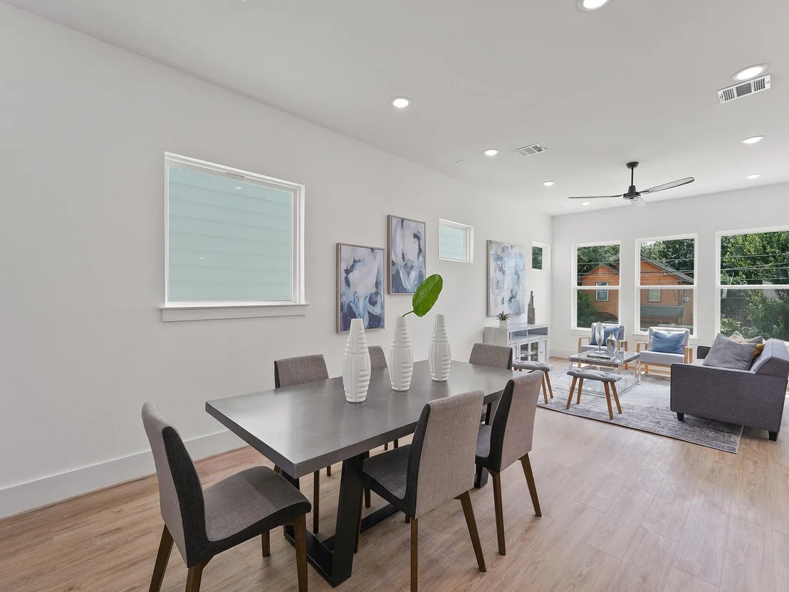 Photo of 4816 Cochran Street