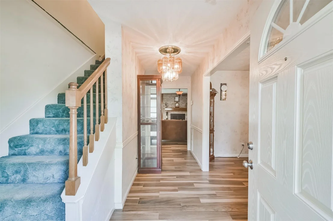 Photo of 1602 N Hollow Drive