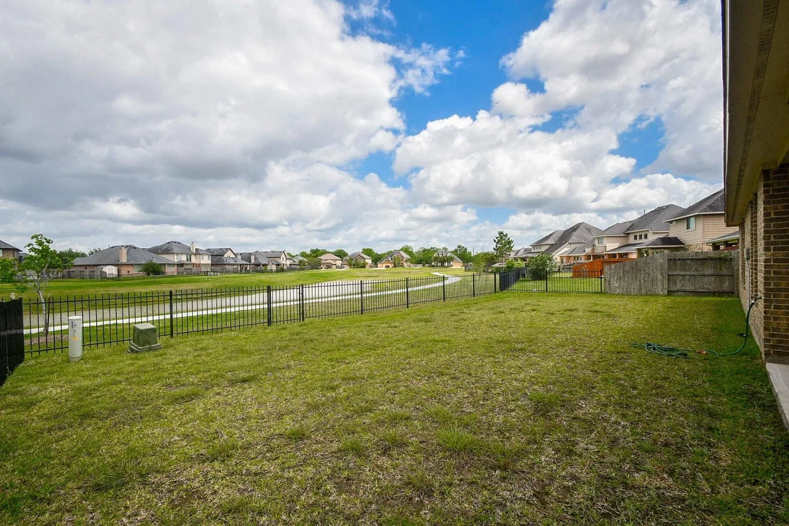 Photo of 9503 Wheatfield Lane