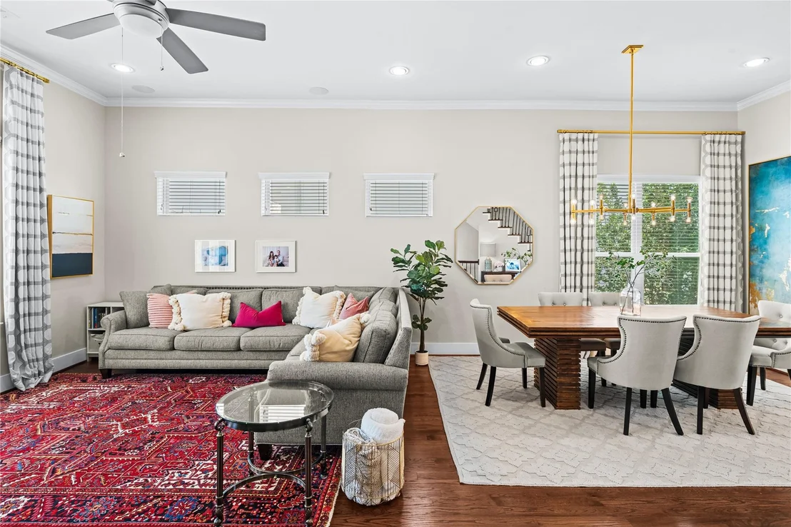 Photo of 5809 E Post Oak Lane
