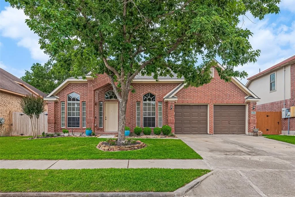 Photo of 19123 Dee Woods Drive