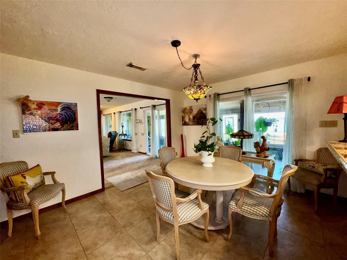 Photo of 201 Westwood Drive E