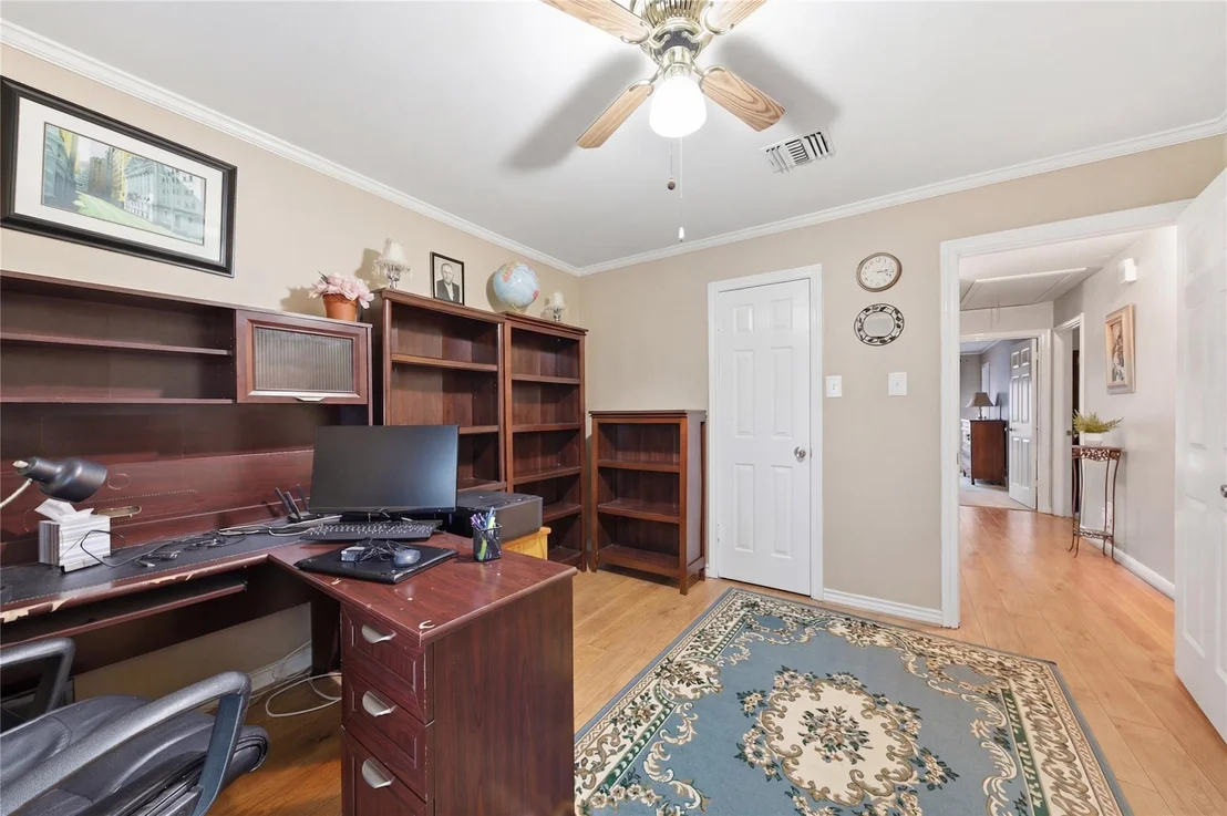 Photo of 942 Brunswick Circle