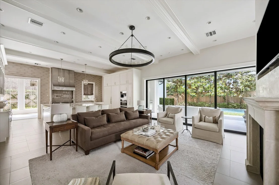 Photo of 2240 Del Monte Drive