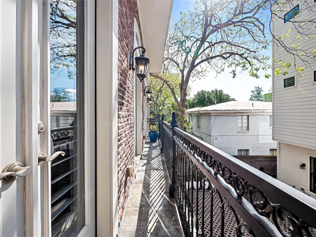 Photo of 4019 Driscoll Street