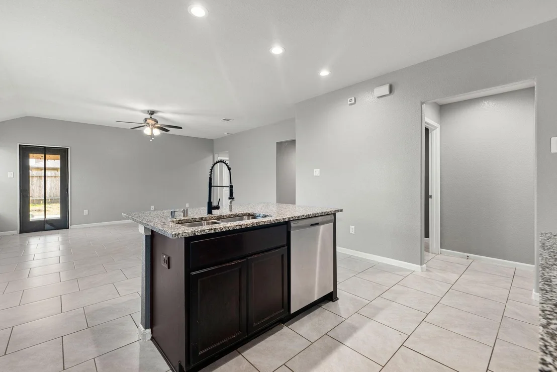 Photo of 614 Harvest Bluff Drive