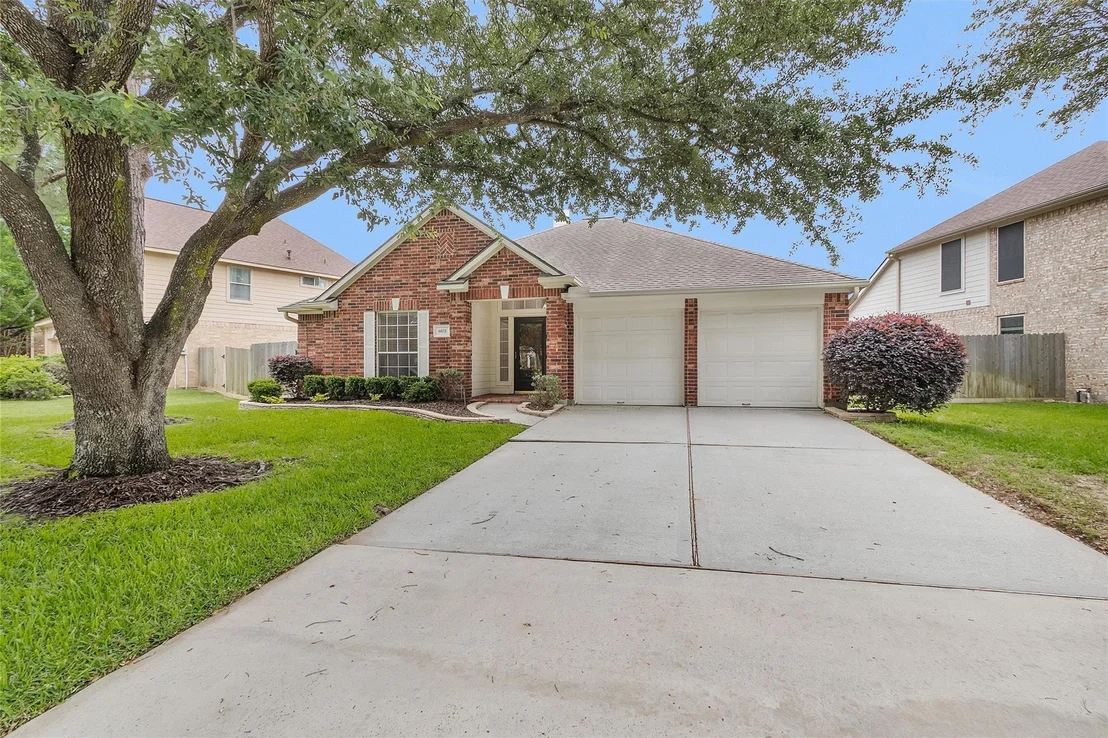 Photo of 6031 Skyhaven Lane