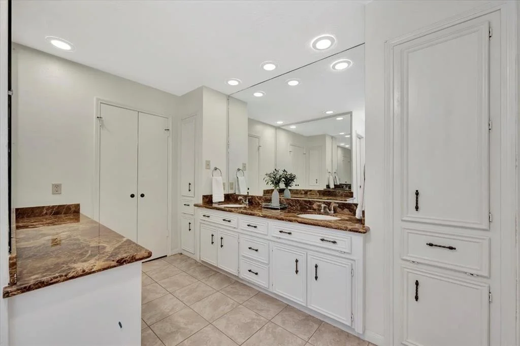 Photo of 15050 Pearhaven Drive