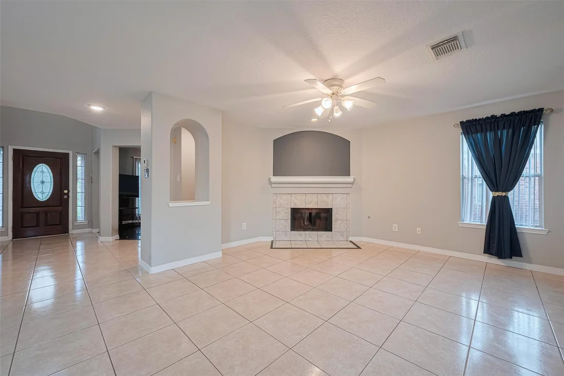 Photo of 1822 Karsen Drive