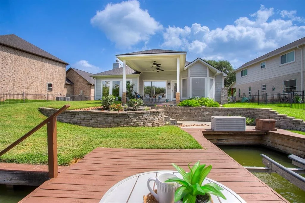 Photo of 13690 Shoreline Drive
