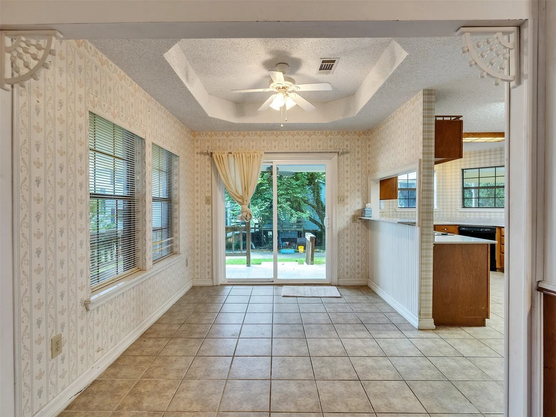 Photo of 185 Lake Drive