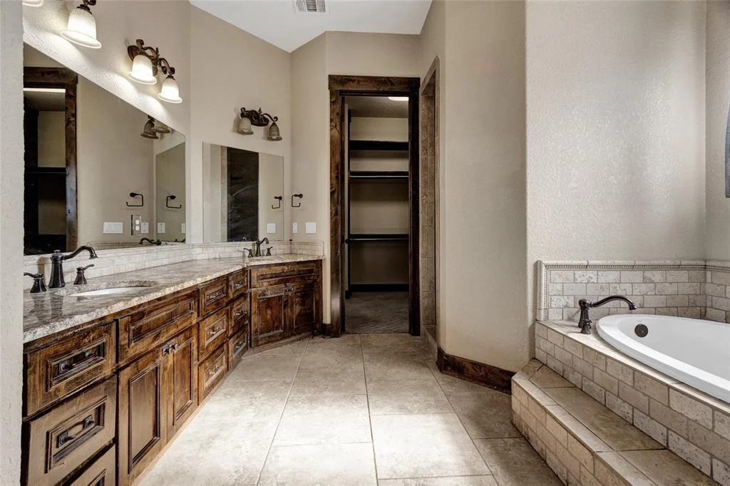 Photo of 5202 Cowan Road
