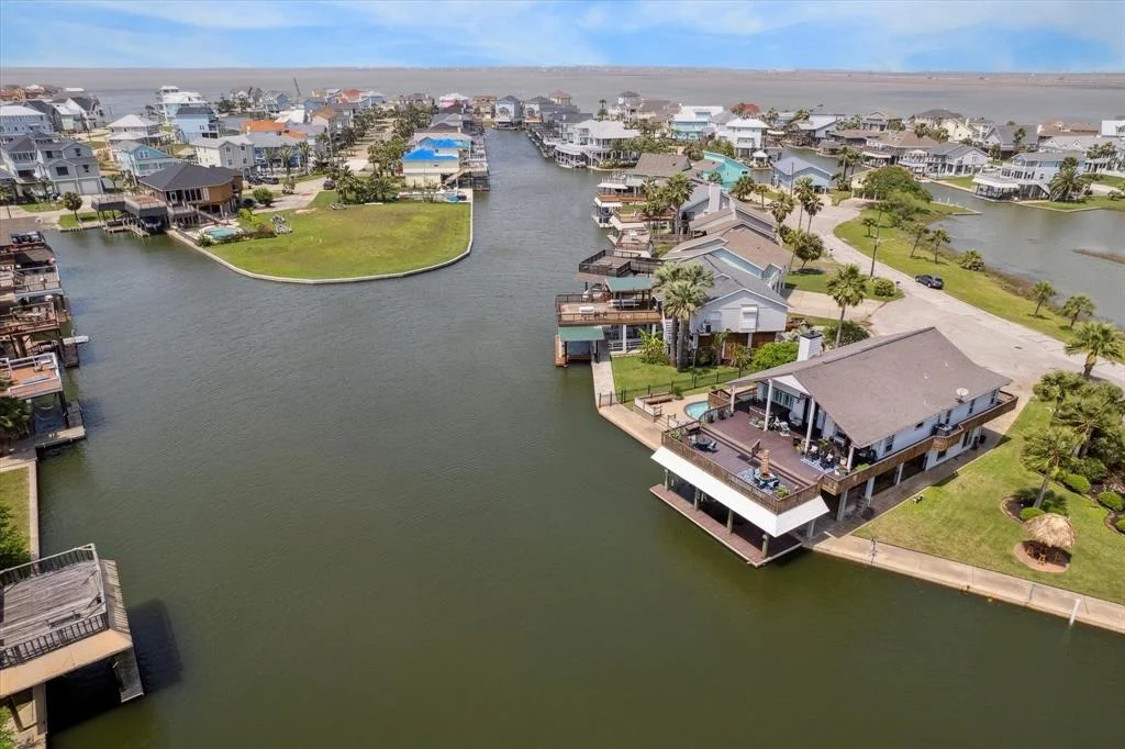 Photo of 1415 Mango Drive