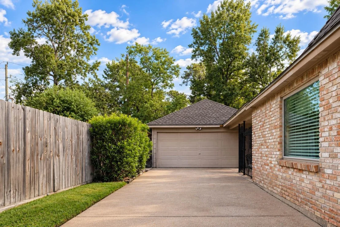 Photo of 15814 Crystal Brook Drive