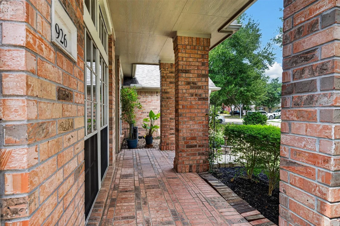 Photo of 3926 Shadow Cove Drive