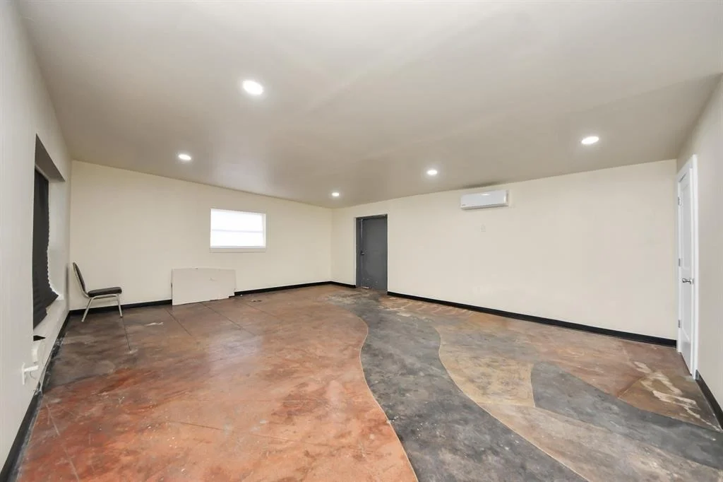 Photo of 8330 Lockheed Avenue