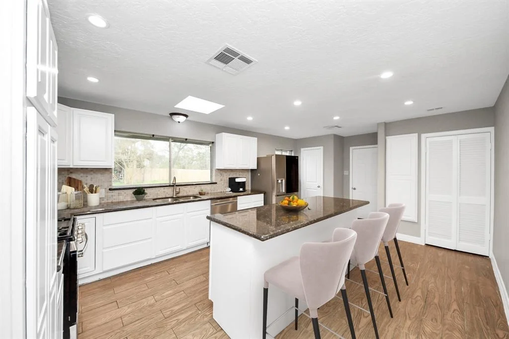 Photo of 1003 Oak Leaf Street