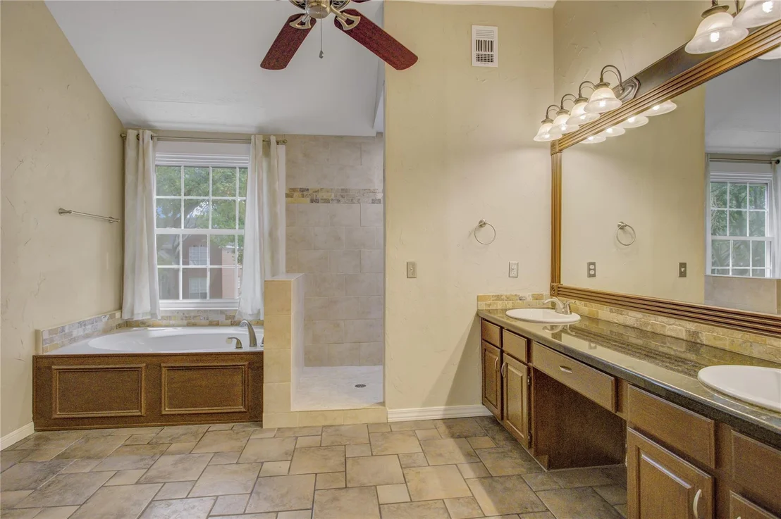 Photo of 2826 Spring Lakes