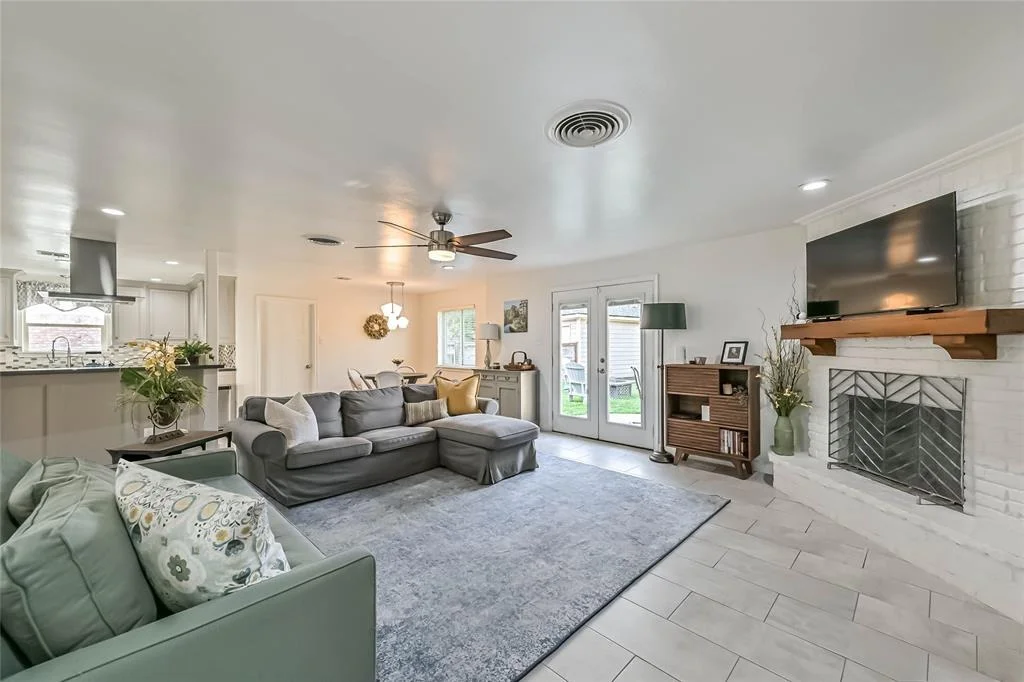 Photo of 5830 Valkeith Drive