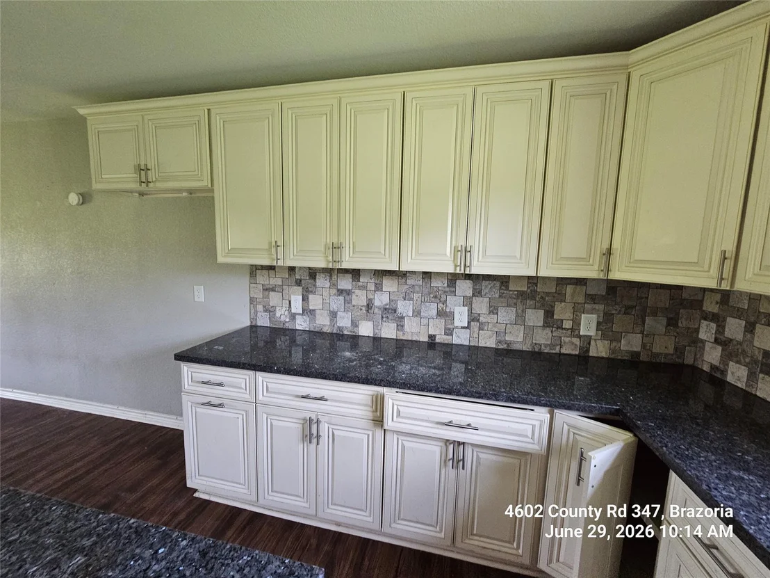 Photo of 4602 County Road 347