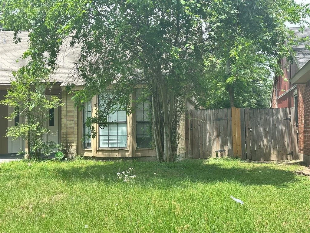 Photo of 5518 Fair Forest Drive