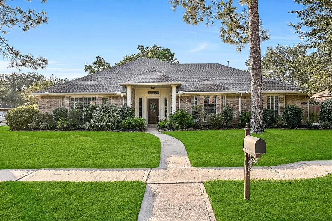 Photo of 501 Pine Bluff Drive