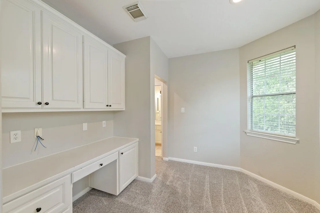 Photo of 2610 W Bainbridge Circle
