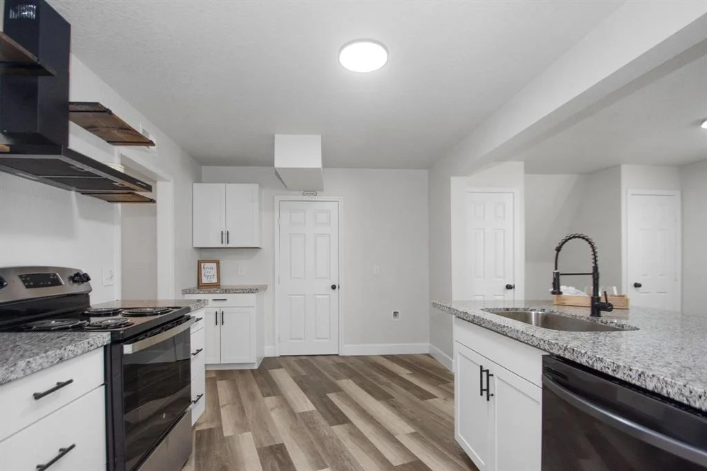 Photo of 907 Longhorn Trail