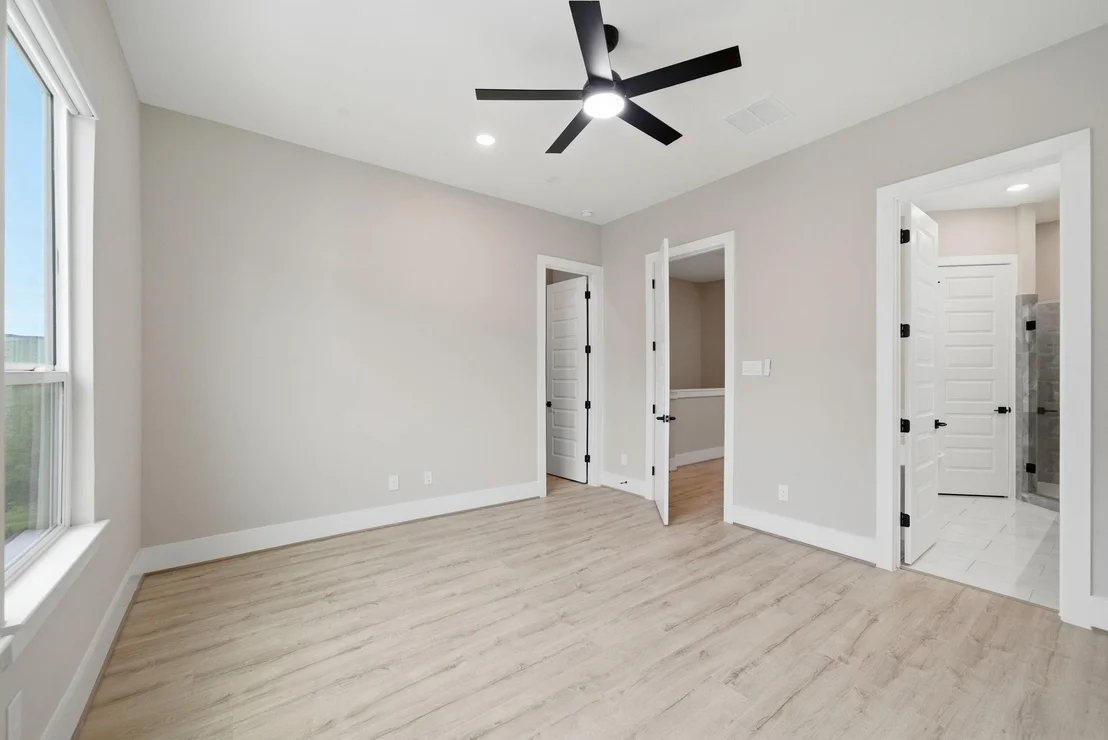 Photo of Unit G at 4013 Griggs Road