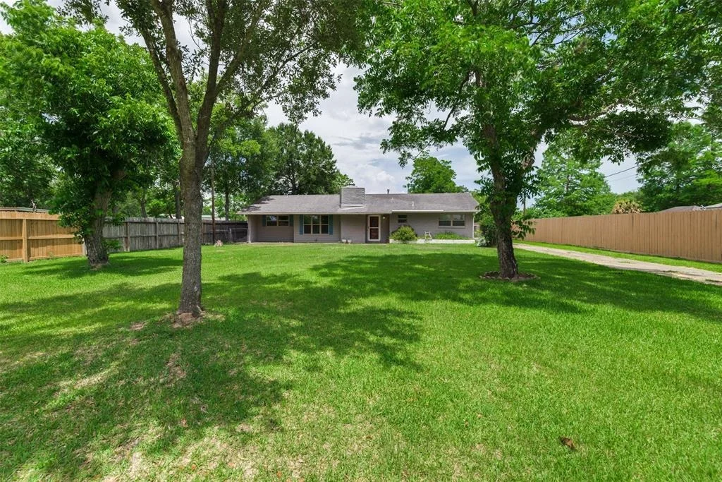 Photo of 4617 Young Street