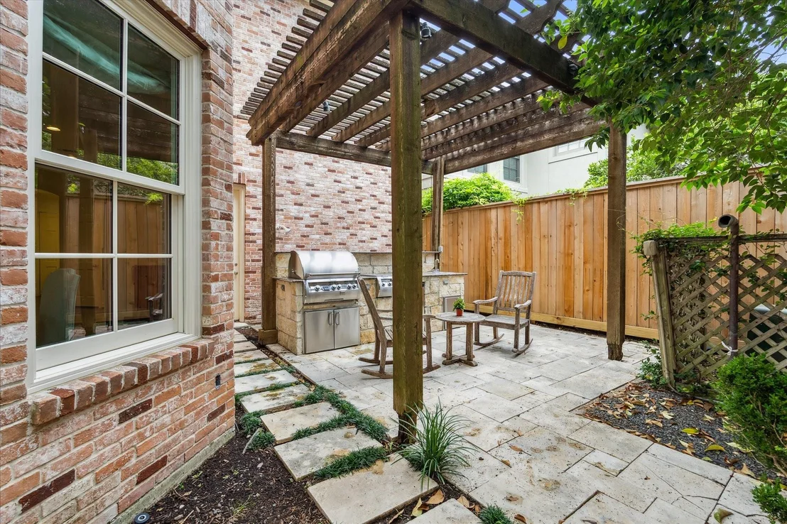 Photo of 210 Park Laureate Drive