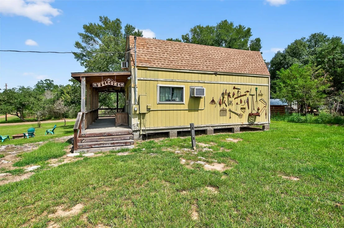Photo of 702 Birch Hollow Drive