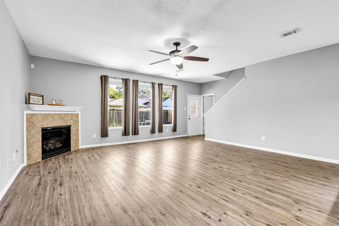 Photo of 5026 Forest Hurst Drive