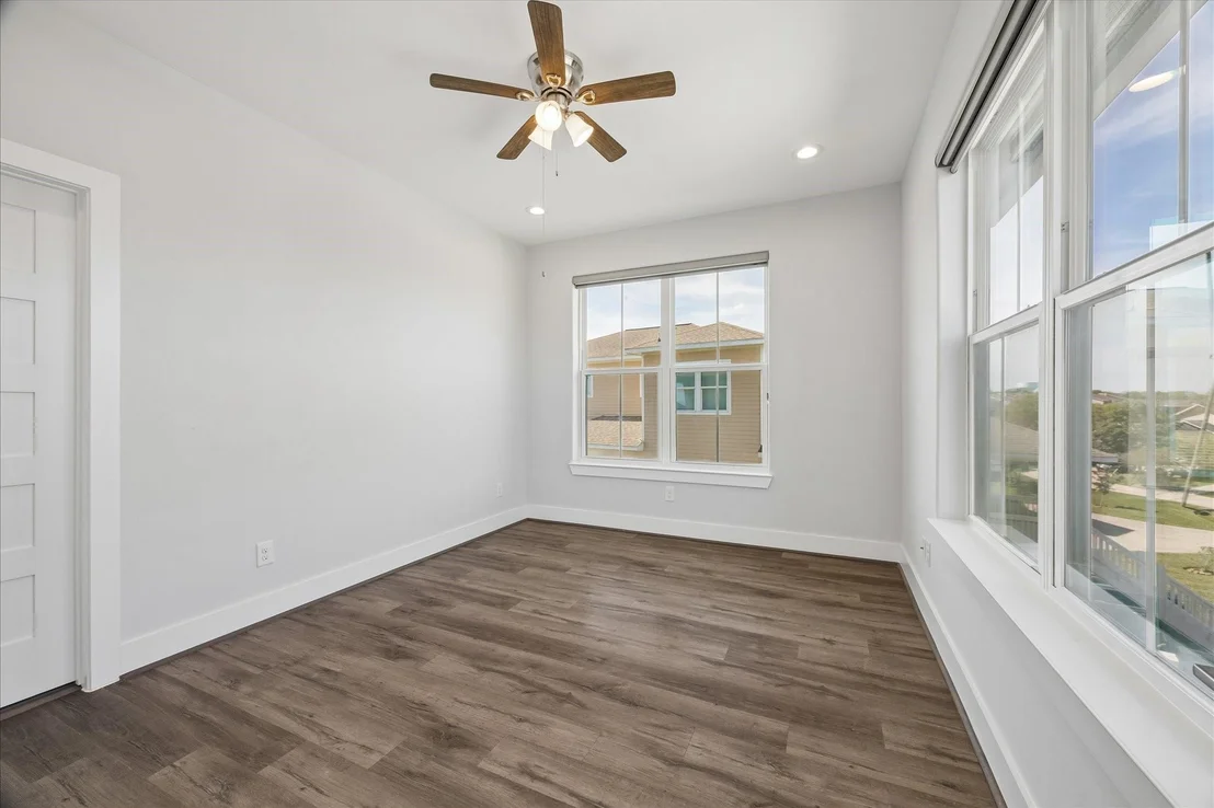 Photo of 2001 Oceanview Drive