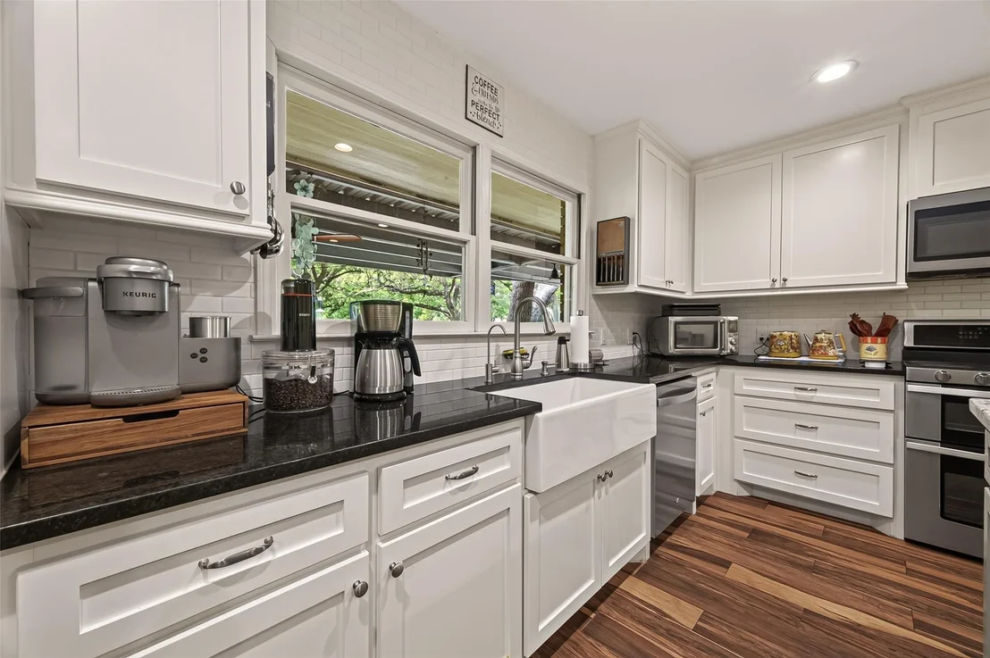 Photo of 5606 Highland Road