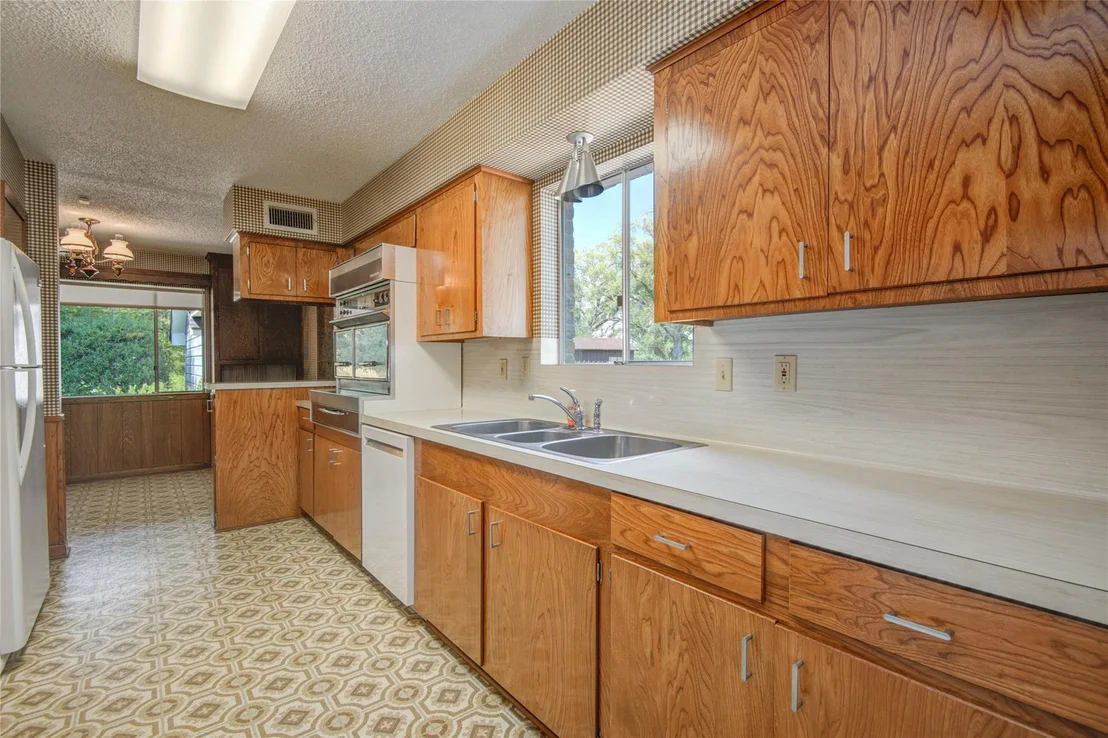 Photo of 114 Post Oak Road