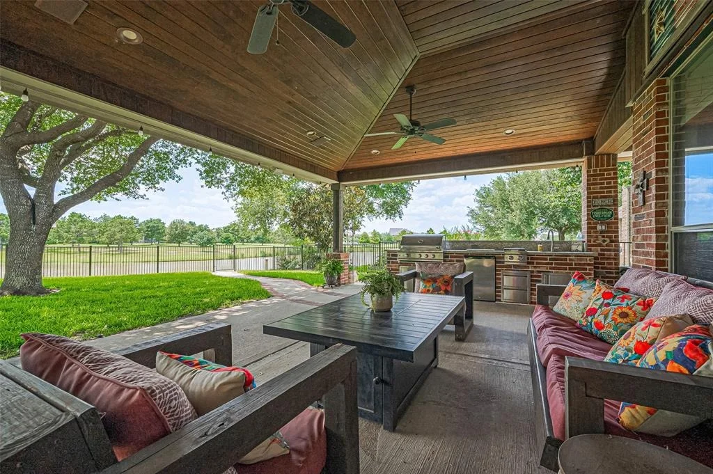 Photo of 17207 Red Oak Bend Drive