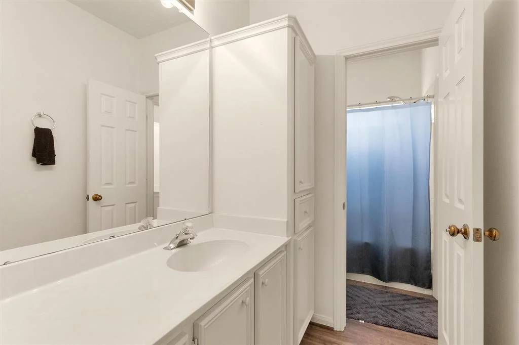 Photo of 24707 Gilbough Drive