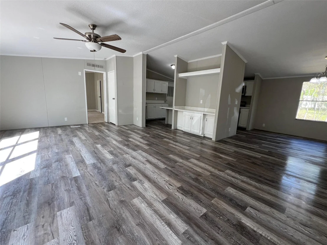 Photo of 27241 Long Street