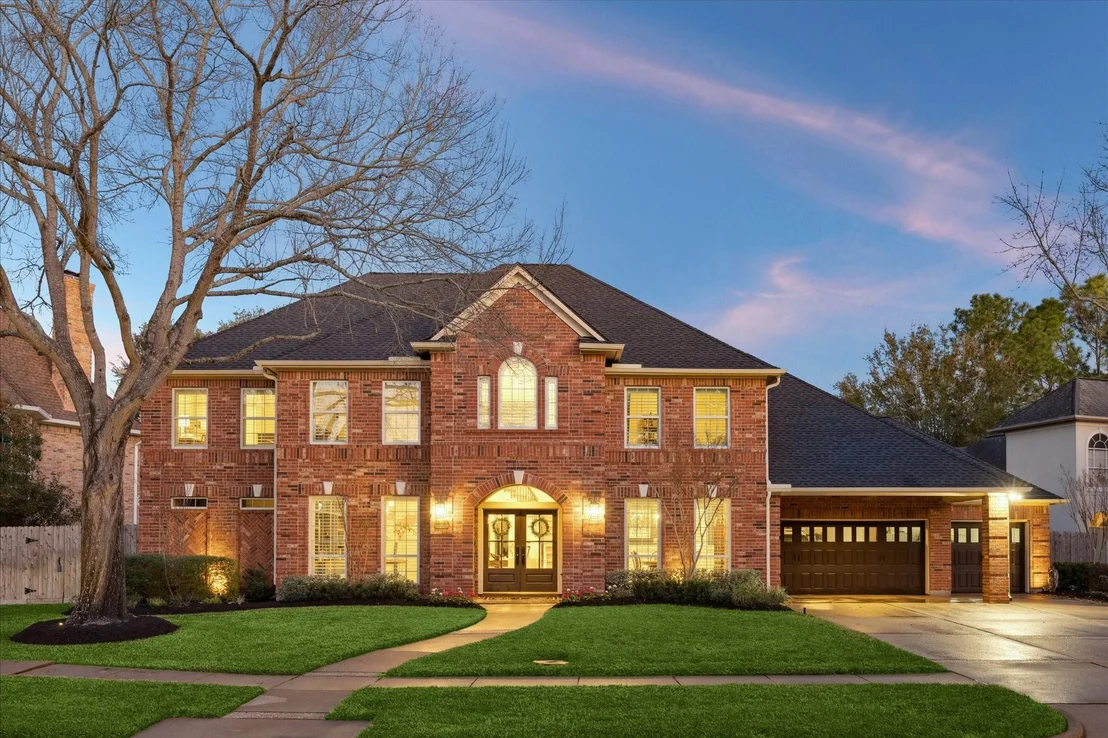 Photo of 2811 Autumn Lake Drive