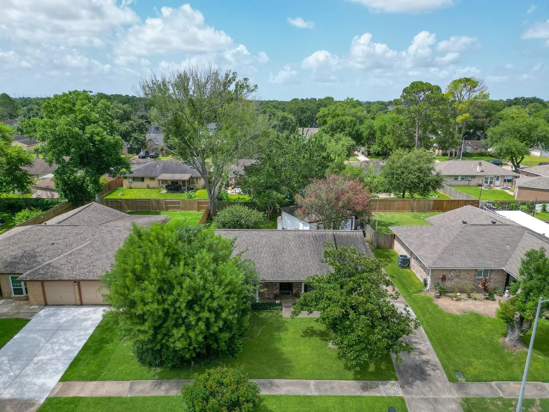 Photo of 12211 Plumpoint Drive