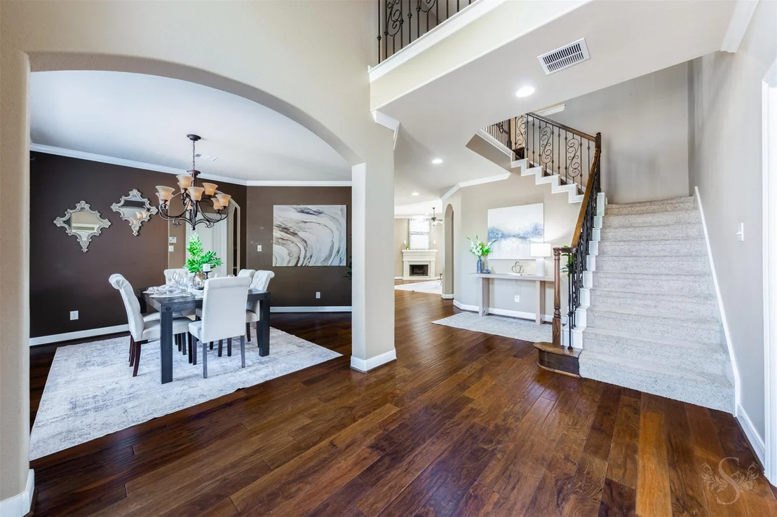 Photo of 28003 Nobbe Hollow Drive
