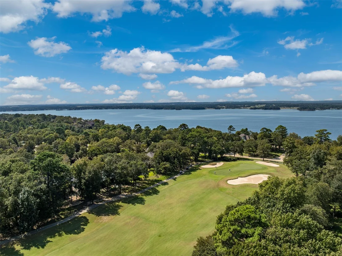 Photo of 137 Eagles Bluff Blvd S