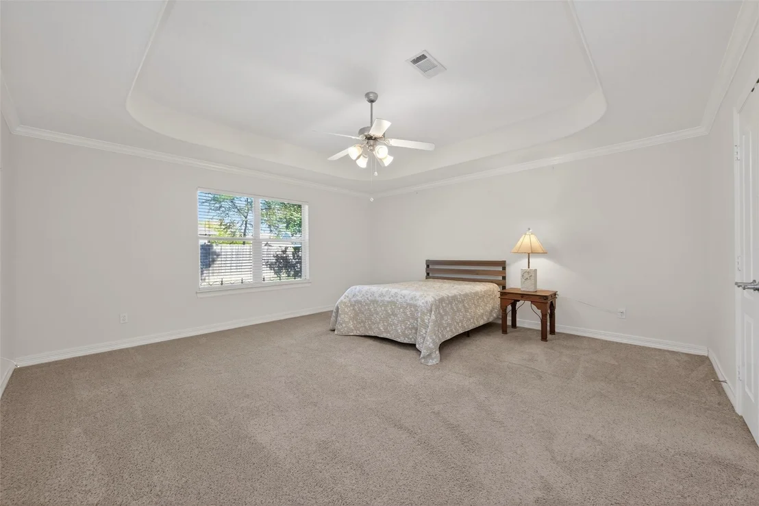 Photo of 3327 Willowbend Road
