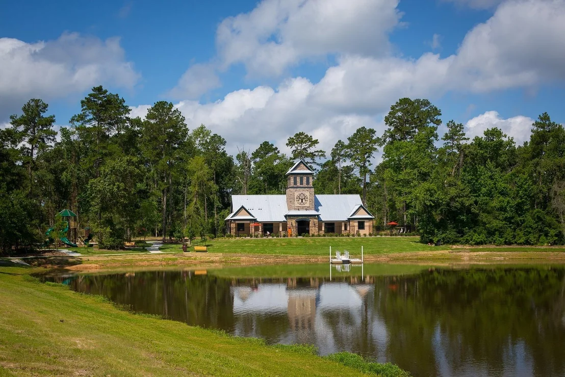 Photo of 902 Falcon Hollow Lane