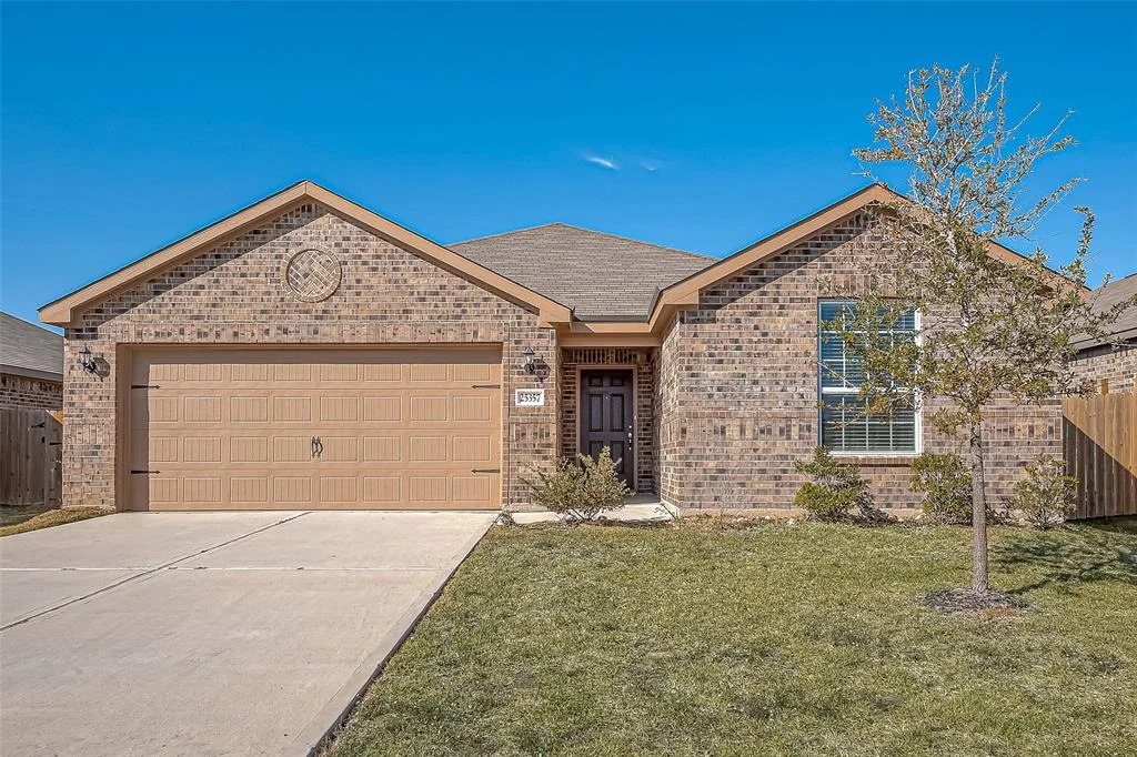 Photo of 25357 Cypress Bend Drive