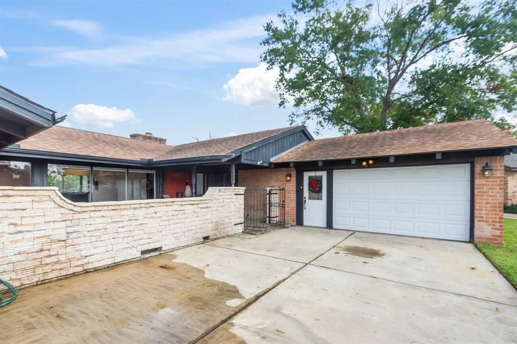 Photo of 3103 Green Leaf Lane